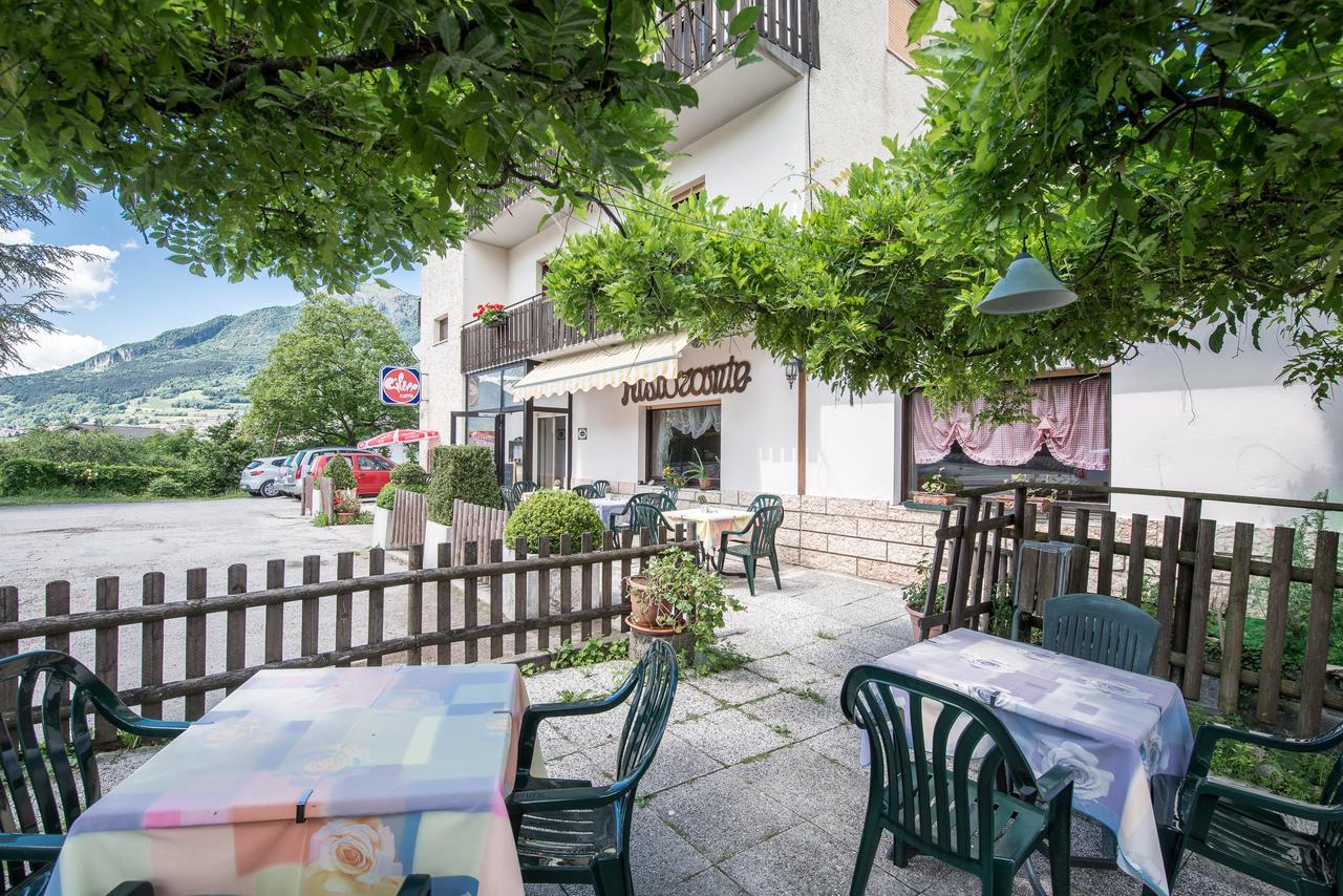 Albergo Cinzia Vattaro Exterior photo